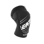 Наколенники подростковые Leatt 3DF 5.0 Knee Guard Junior, черный, 5016100900, изображение  - НаВелосипеде.рф