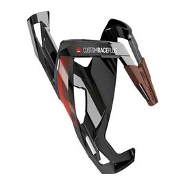 Флягодержатель ELITE Custom Race Plus, черный, красный рисунок, EL0140642, изображение  - НаВелосипеде.рф