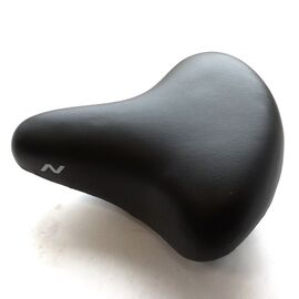 Седло велосипедное Novatrack TG-24, для велосипедов 24", чёрный, 00-00060243, КЛ106821, изображение  - НаВелосипеде.рф