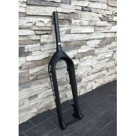 Вилка велосипедная "ALEXBIKES" AERO, чёрный мат, карбон,от короны до оси 483 мм. ForkAero, изображение  - НаВелосипеде.рф