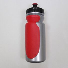 Фляга велосипедная V-GRIP, 550мл, пластик, с клапаном, резиновые вставки, серебро/красный, V-6000, изображение  - НаВелосипеде.рф